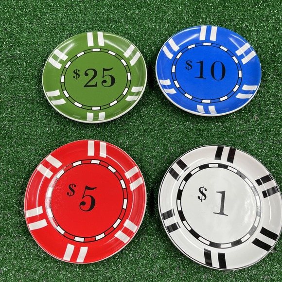 Set of 4 Plates 6" Poker‎ Chip Sur La Table $25 Green $10 Blue $5 Red $1 White - Picture 1 of 15